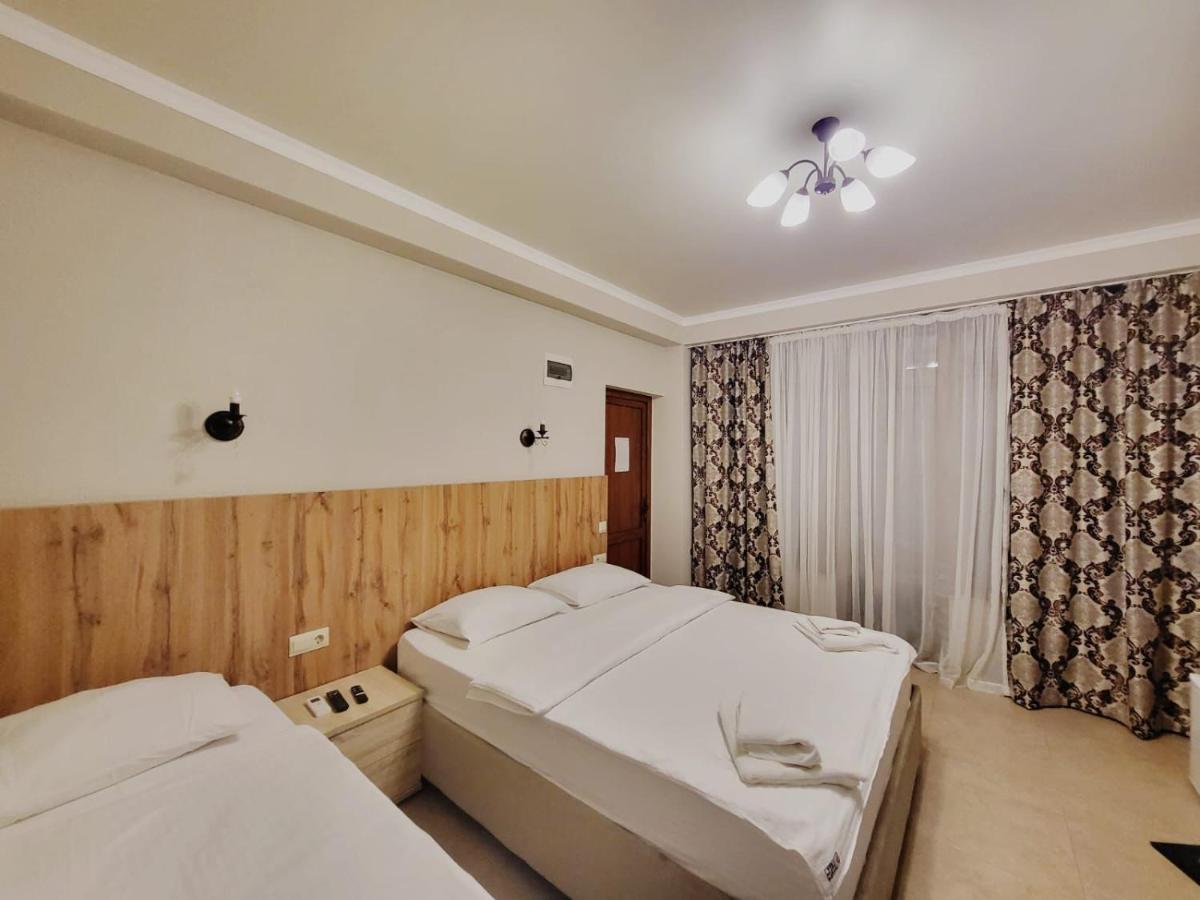 Leon Hotel New Athos Esterno foto